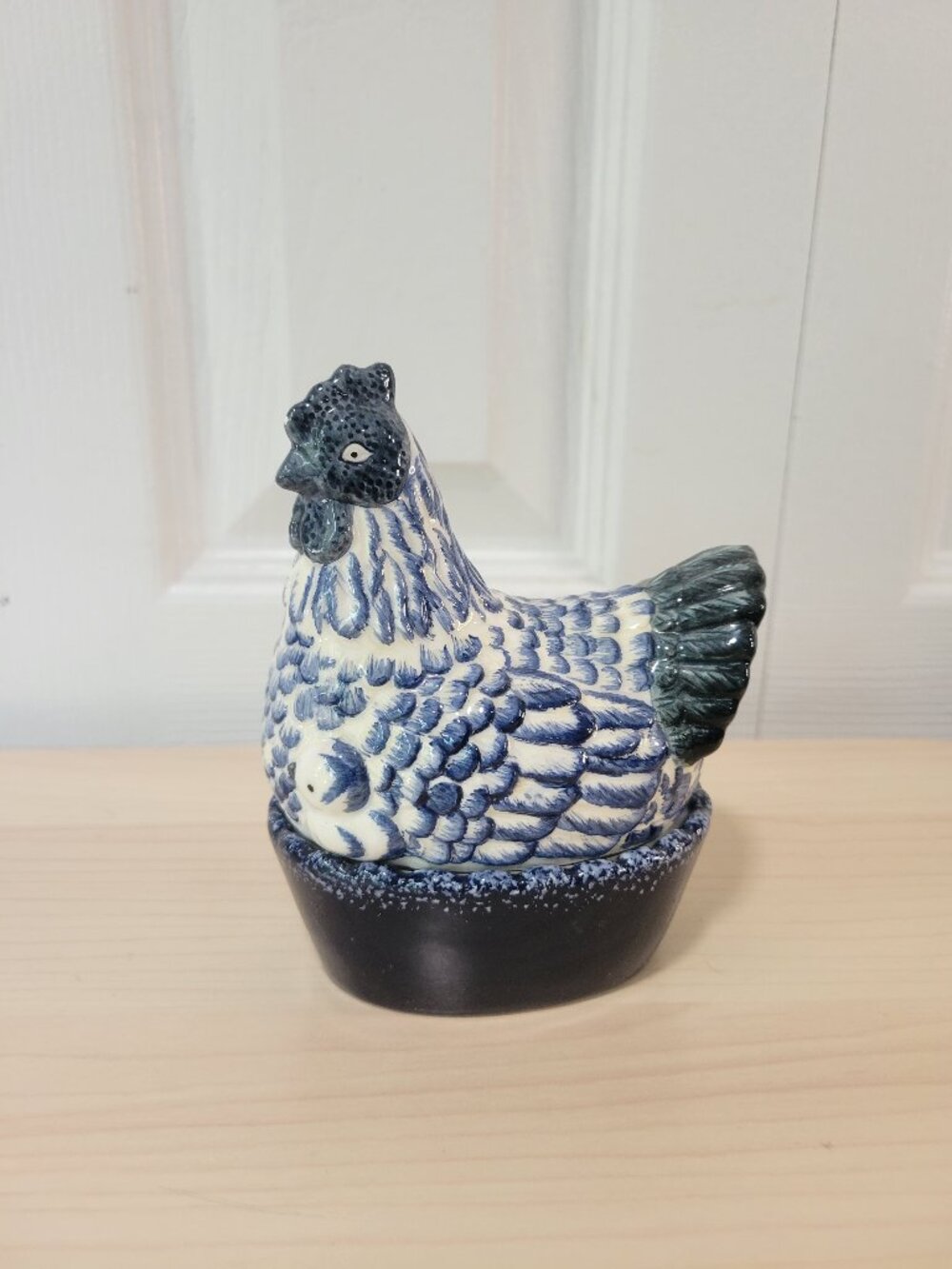 Blue White Ceramic Hen Nest Two-Piece Jewelry Trinket Dish EUC Farmhouse Decor
